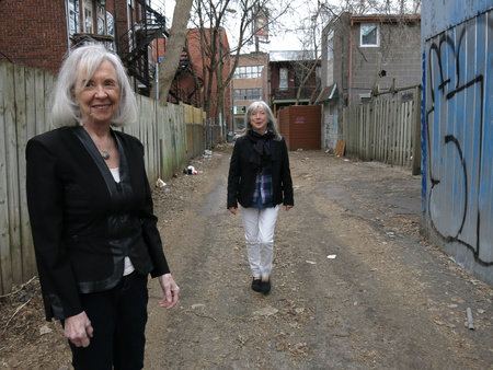 Photo of Anna McGarrigle