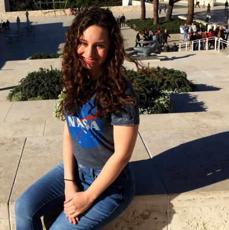 Photo of Sara Schonfeld