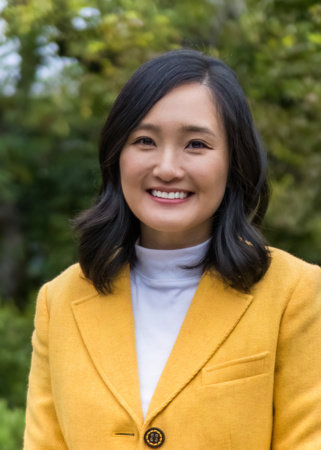 Photo of Linda Yoon