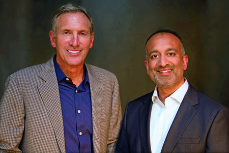 Photo of Howard Schultz