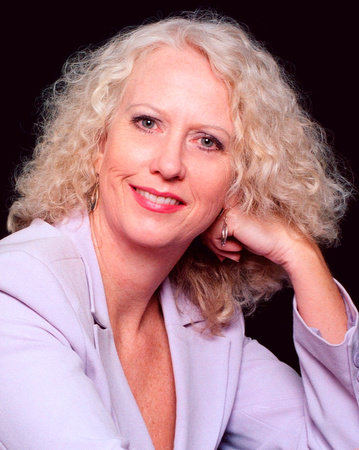 Photo of Nina Bruhns