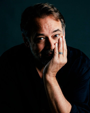Photo of Jon Lindstrom