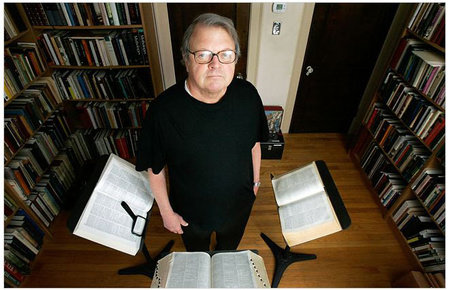 Photo of Garry Wills