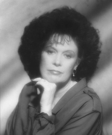 Photo of Linda Lee Chaikin