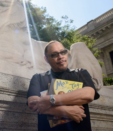 Photo of Floyd Cooper