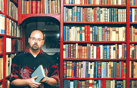 Photo of Carlos Ruiz Zafon