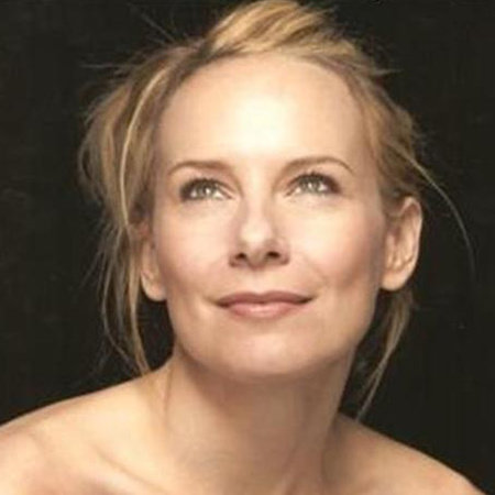 Photo of Amy Ryan
