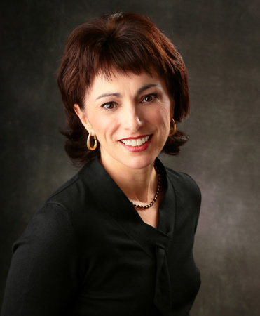 Photo of Leslie Leyland Fields