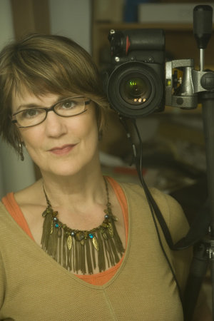 Photo of Lynn Saville