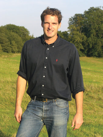 Photo of Dan Snow