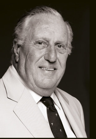 Photo of Frederick Forsyth
