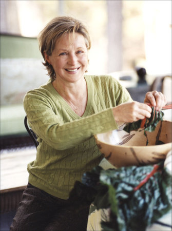 Photo of Sara Foster