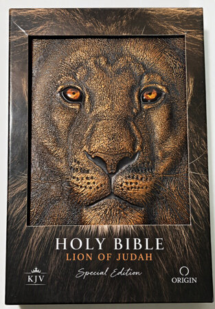 KJV Holy Bible, Large Print Handy Size format, Bronze 3D Lion of Judah, Ribbon Marker, and Red Letter, Gift Box by KING JAMES VERSION